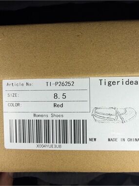 Tigeridea’s Mary Jane Sneakers in Red - Size 8.5